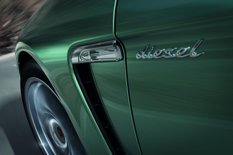  Porsche Panamera Diesel 2011 года  (фото 29 из 37)